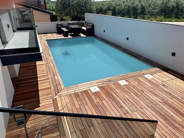 Villa Monte R+Luxury