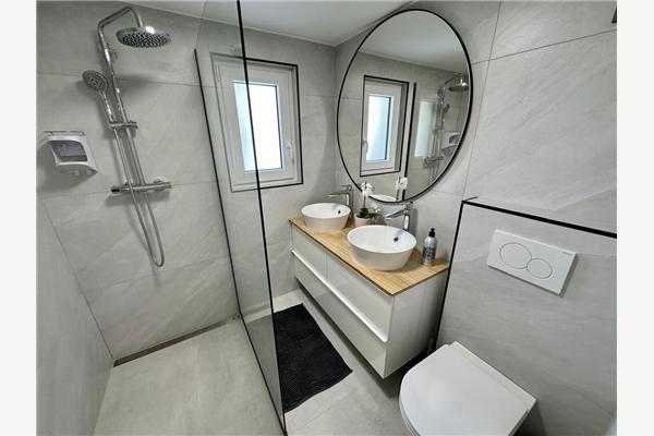 House K1, for 12 persons