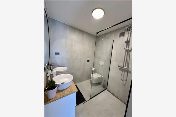 House K1, for 12 persons