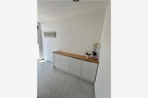 House K1, for 12 persons