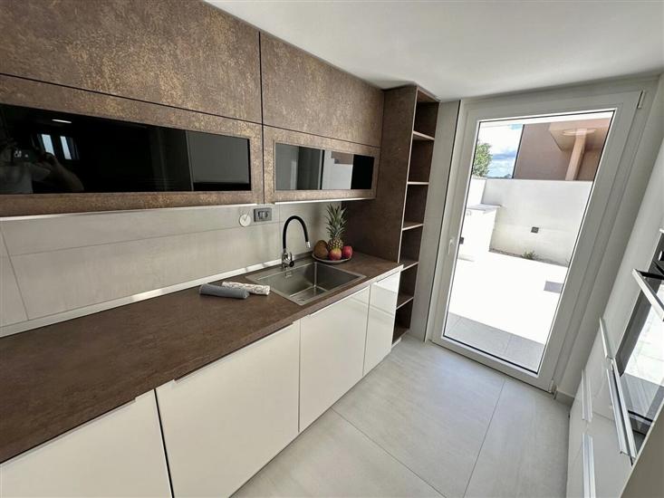 House K1, for 12 persons