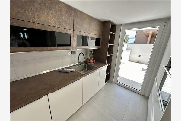 House K1, for 12 persons