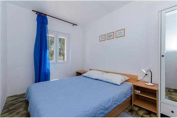 Apartment A1, for 5 persons