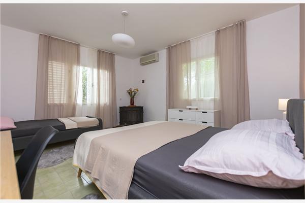 Apartment A1, for 6 persons