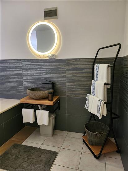 Room S1, for 2 persons