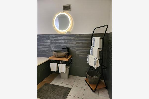 Room S1, for 2 persons