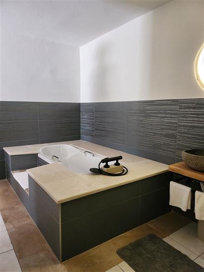 Room S1, for 2 persons