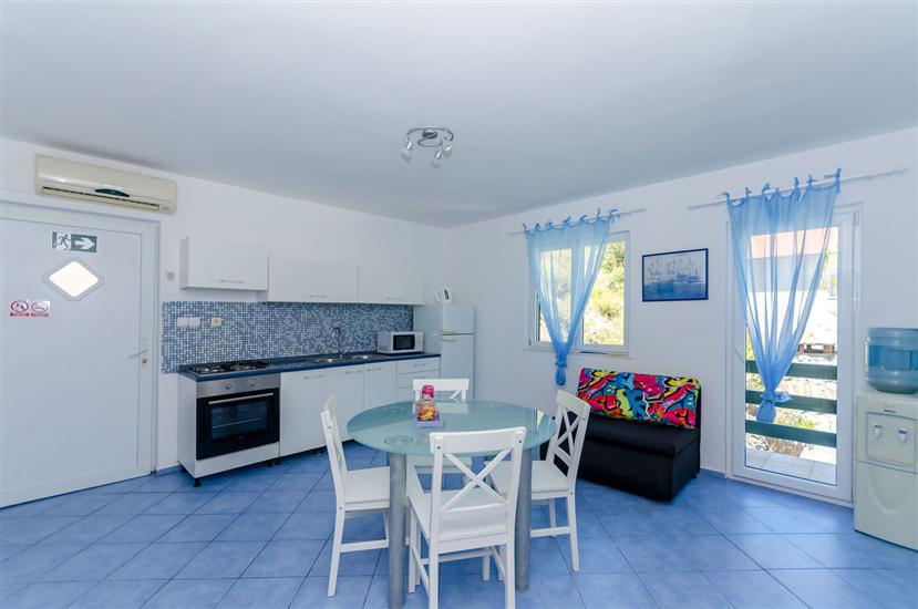 Apartment A1, for 5 persons