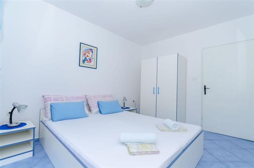 Apartment A1, for 5 persons