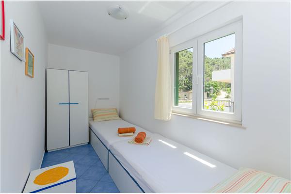 Apartment A2, for 5 persons