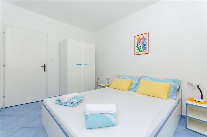 Apartment A2, for 5 persons