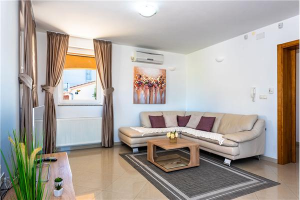 House K1, for 10 persons