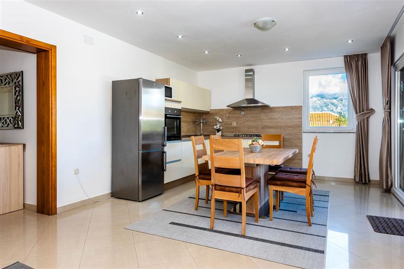 House K1, for 10 persons