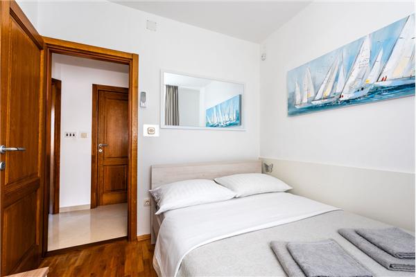 House K1, for 10 persons