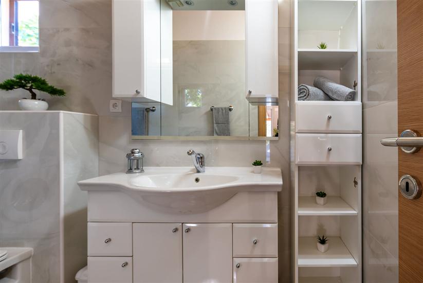 House K1, for 10 persons