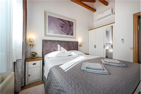 House K1, for 10 persons