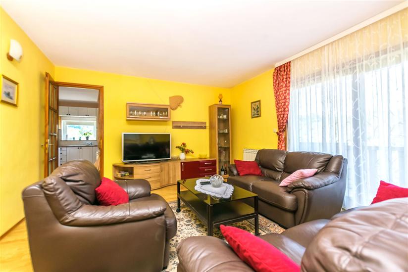 Apartment A1, for 5 persons