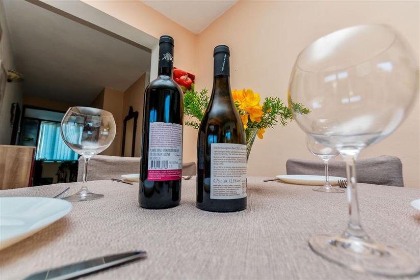 Apartment A1, for 5 persons