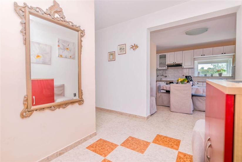 Apartment A1, for 5 persons