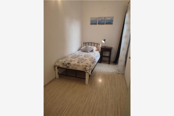 Apartment A1, for 5 persons