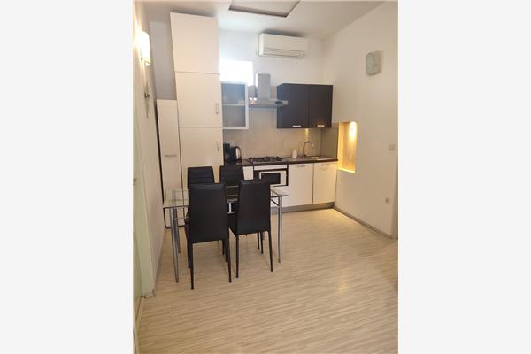 Apartment A1, for 5 persons