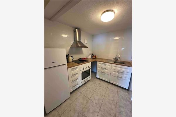 House K1, for 12 persons