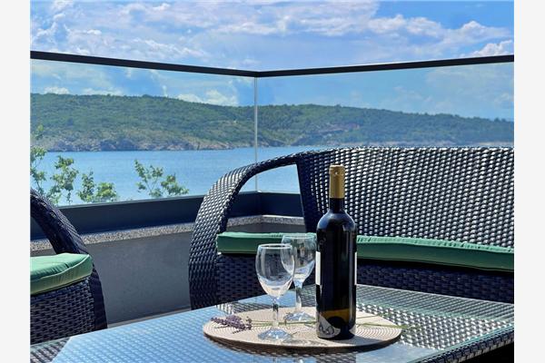 Apartment A12, for 4 persons