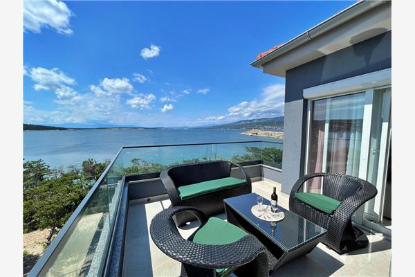 Apartment A12, for 4 persons