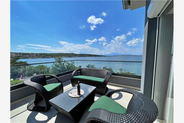 Apartment A12, for 4 persons