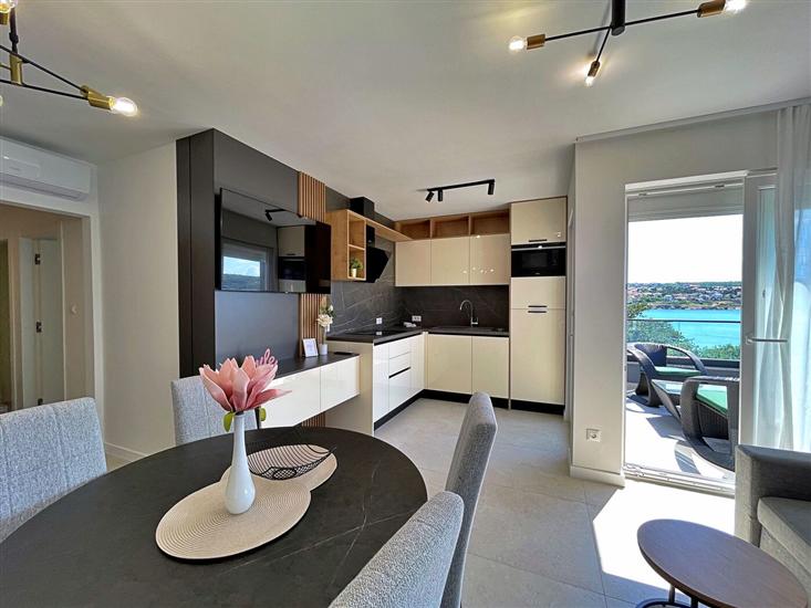 Apartment A12, for 4 persons