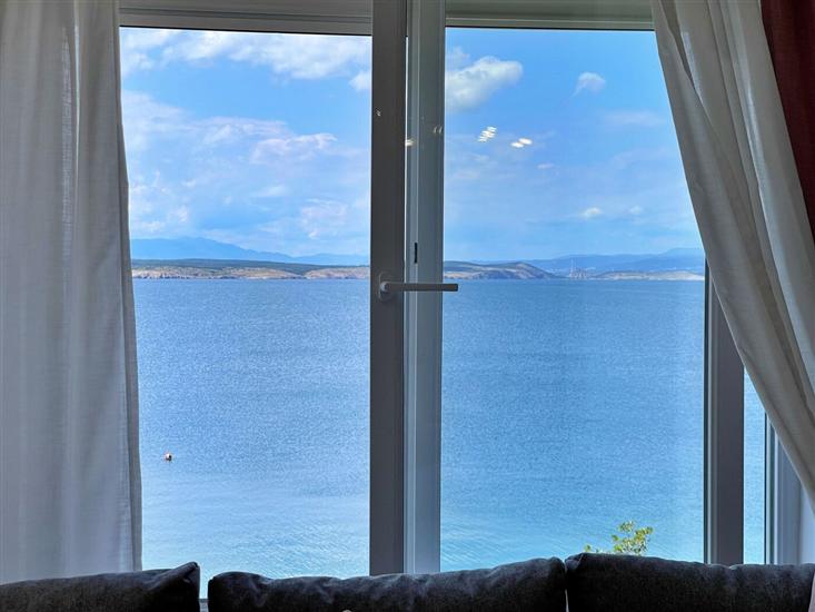 Apartment A12, for 4 persons