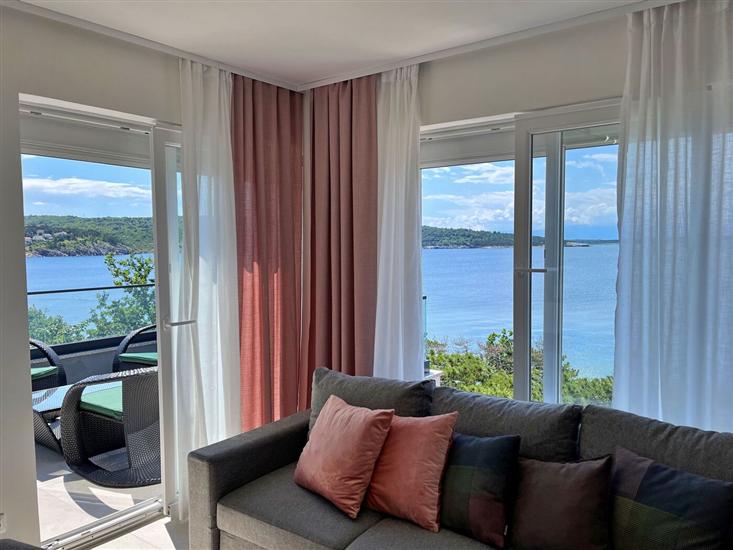 Apartment A12, for 4 persons