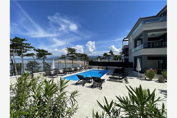 Apartment A12, for 4 persons