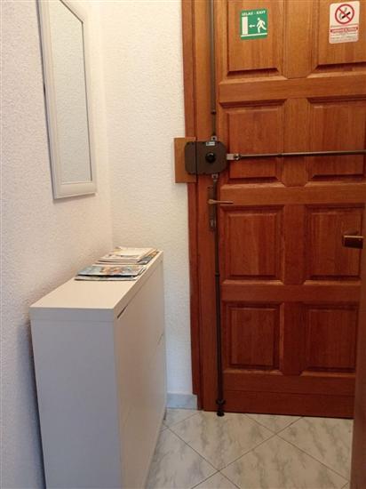 Room S1, for 2 persons