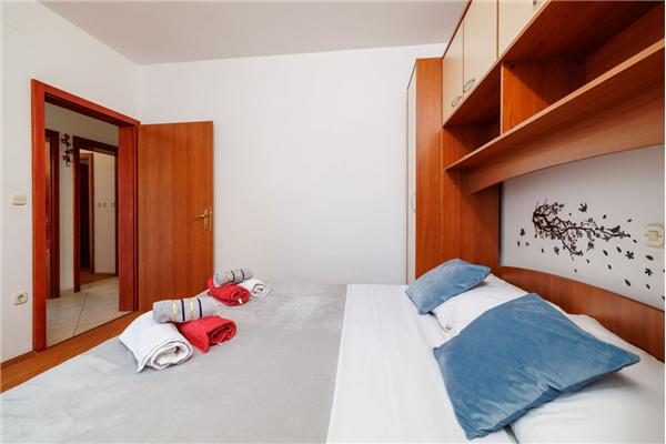 Apartment A1, for 6 persons