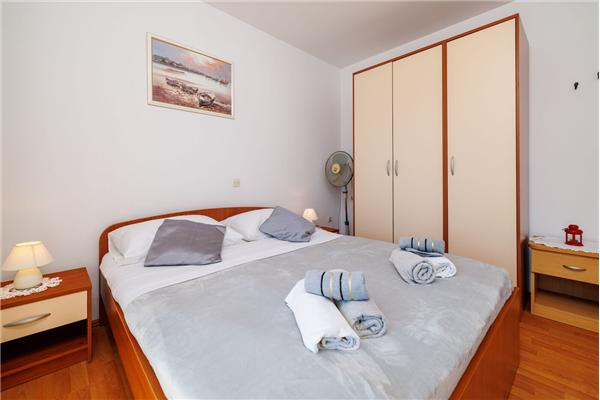 Apartment A1, for 6 persons