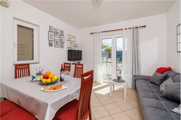 Apartment A1, for 6 persons