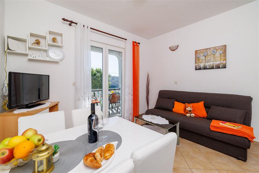 Apartment A2, for 3 persons