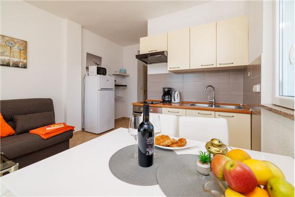 Apartment A2, for 3 persons