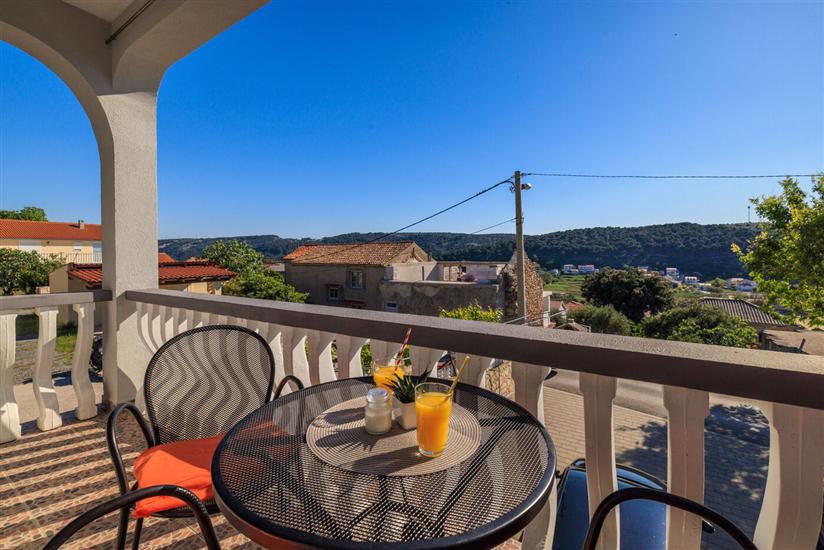 Apartment A2, for 3 persons