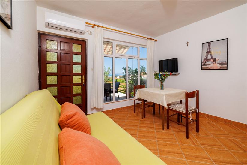 Apartment A1, for 3 persons