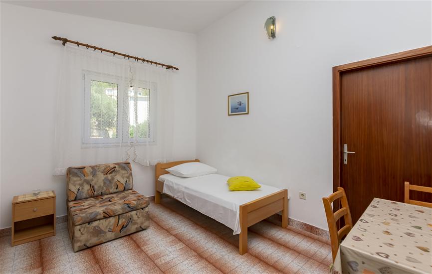 Apartment A2, for 3 persons