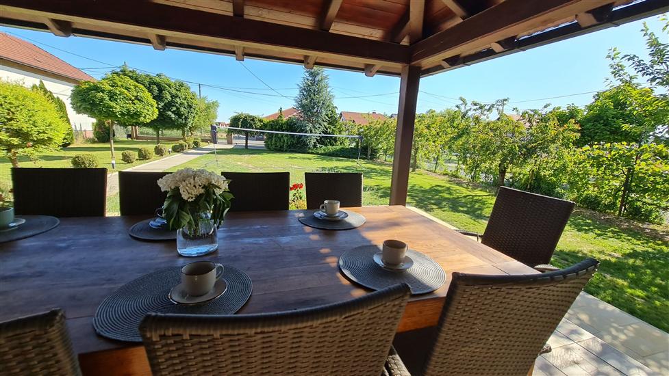 House K1, for 11 persons