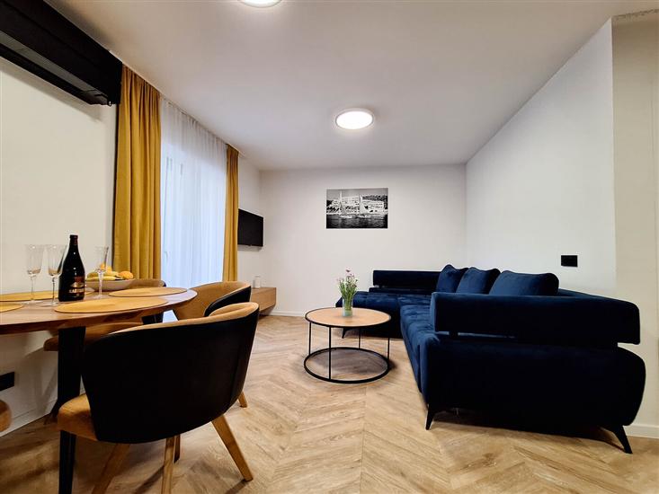 Apartment A2, for 6 persons