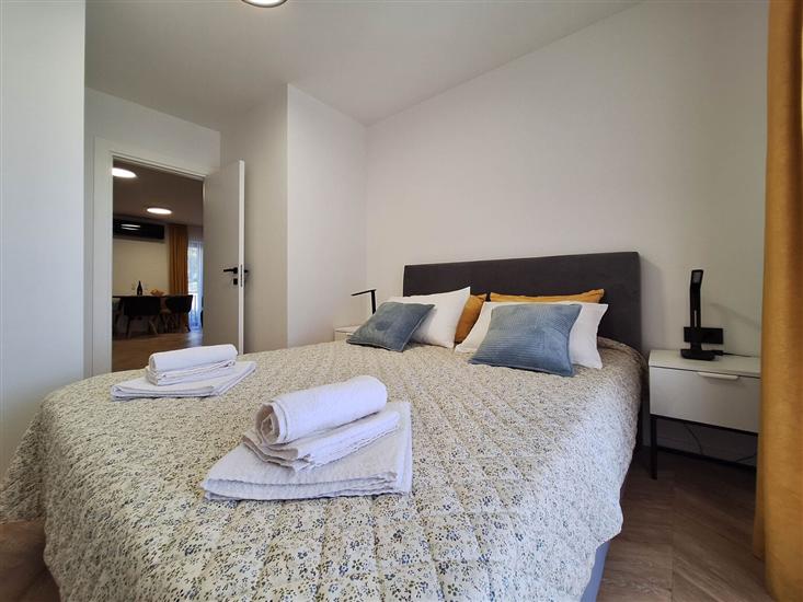 Apartment A2, for 6 persons