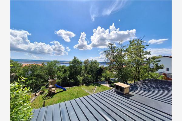 Apartment A2, for 6 persons