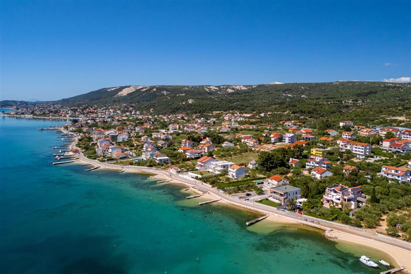 Apartments Near the sea Barbat