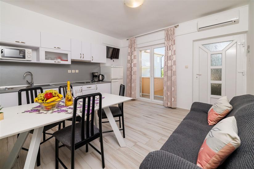 Apartment A2, for 4 persons