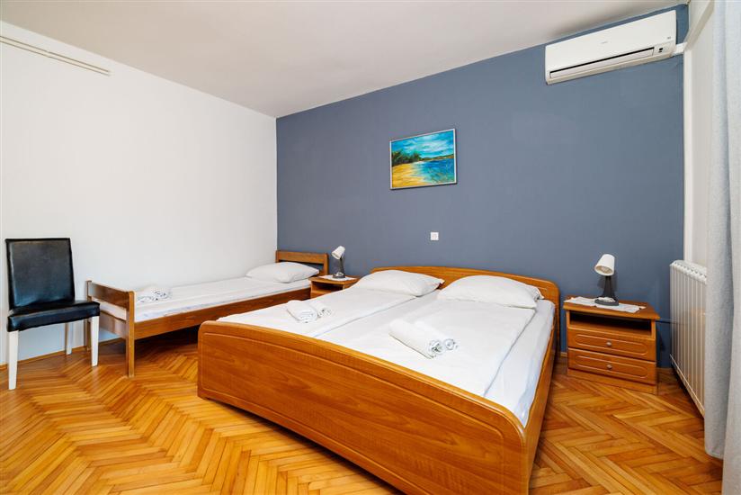 Apartment A4, for 3 persons