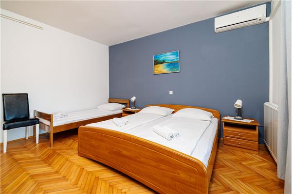 Apartment A4, for 3 persons